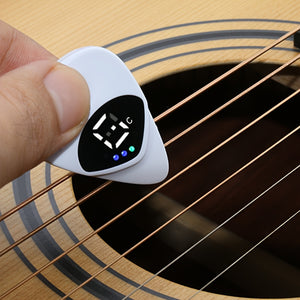 Portable 2-in-1 Digital Guitar Tuner & Pick Combo 1pc QiJiStar, White Plastic Material, 12-Tone Equal Temperament for Folk Guitar & Ukulele, Battery Powered (36V & Below), Sleek Accessory, Guitar Tuning Accessory