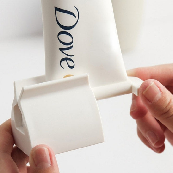 Rolling Toothpaste Squeezer - An Easy And Hygienic Way To Dispense Toothpaste!