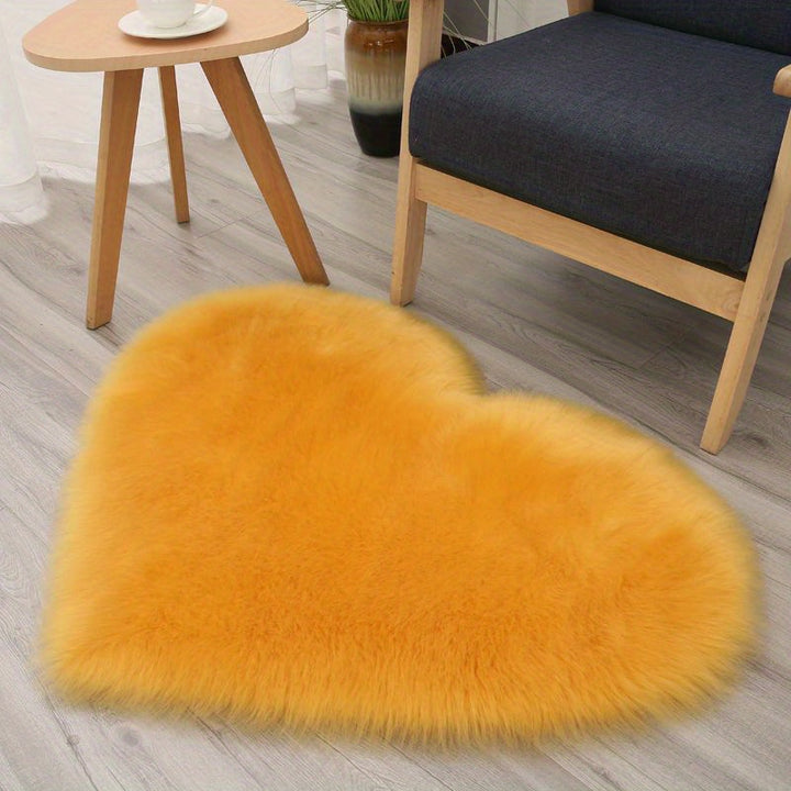 Heart Shaped Fluffy Shaggy Faux Fur Rug - 1pc Plush Carpet for Living Room Bedroom Sofa - 50*60cm/19.68*23.62in Area Mat