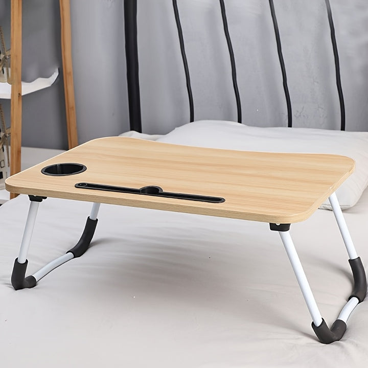 [Table de Nuit en Bois pour Ordinateur Portable] Table de Nuit en Bois Élégante pour Ordinateur Portable - Design Pliable avec Porte-Gobelet, Plateau Rayé et Éléments Décoratifs pour Utilisation au Lit, sur le Canapé ou au Sol