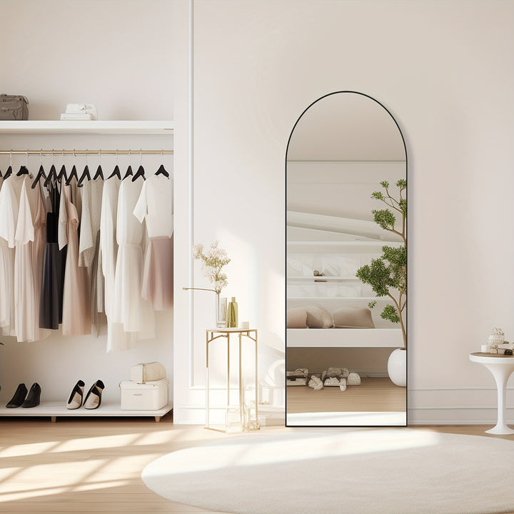 Miroir plein longueur noir arqué 64"x21", miroir mural debout, incliné ou monté pour chambre, salon, vestiaire, miroir en aluminium, moderne