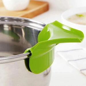 Silicone Folding Telescopic Suspension Funnel Creative Liquid Dispensing Mini Funnel Household Liquid Dispensing Kitchen Tools