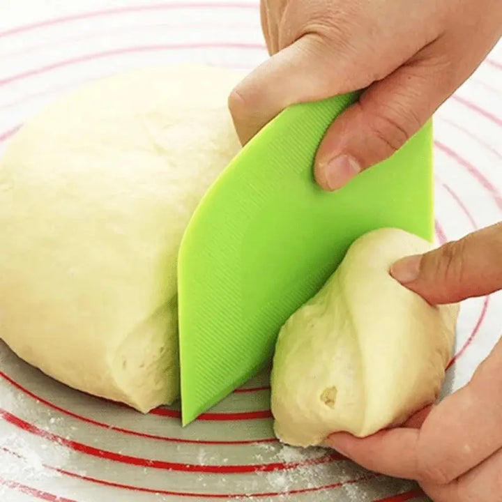 1 Pc Plastic Cake Cream Spatula, Dough Knife, Butter Scraper With Plain Smooth Edge, Baking Tools