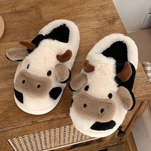 Chaussons en cartoon pour femmes, mignons en forme de vache, doublés en peluche chaude, pantoufles fermées à bout, chaussures d'intérieur confortables pour femmes