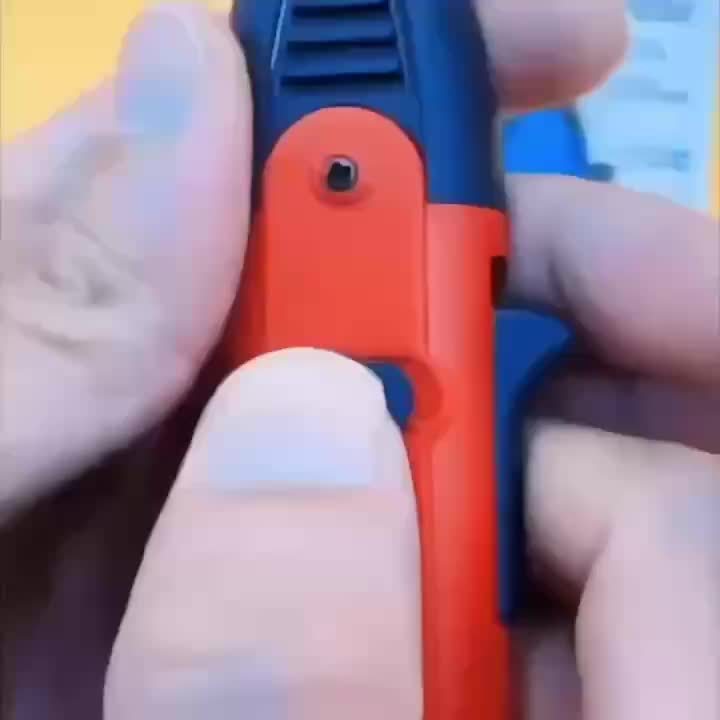 1pc Briquet Torche Flamme Bleue, Briquet Gaz Liquide ABS Haute Température 1800°C avec Verrou de Sécurité, Flamme Jet Butane Résistante au Vent Rechargeable pour Bougies, BBQ, Cuisinière, Camping - Idéal pour la Saint-Valentin, Noël, Halloween, Nouvel An