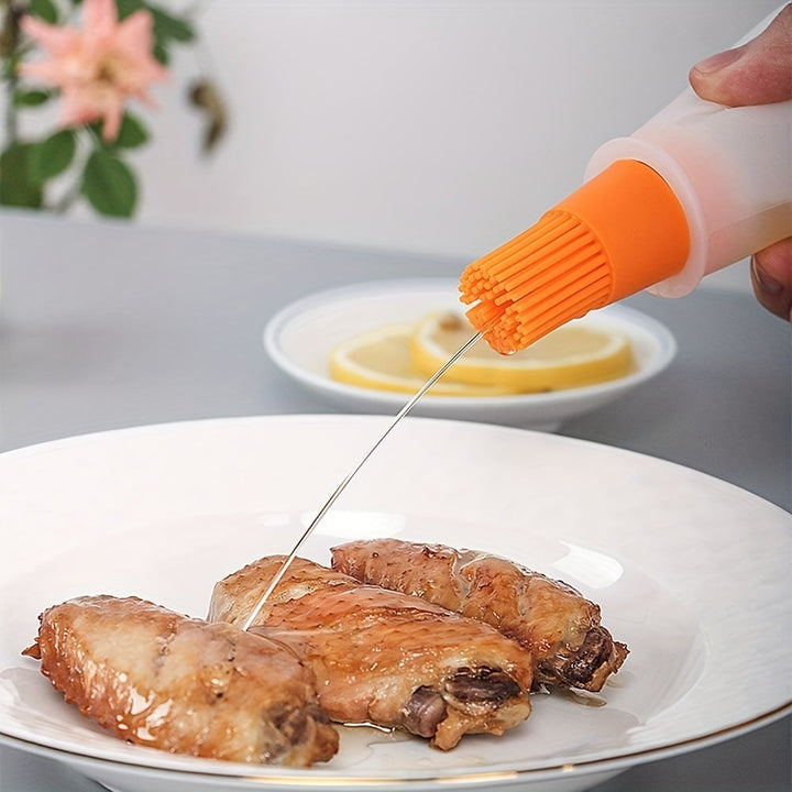 1pc Portable Silicone Oil Bottle With Brush Grill Oil Brushes Pastry Plastic Kitchen Oil Bottle Outdoor Baking BBQ Brush