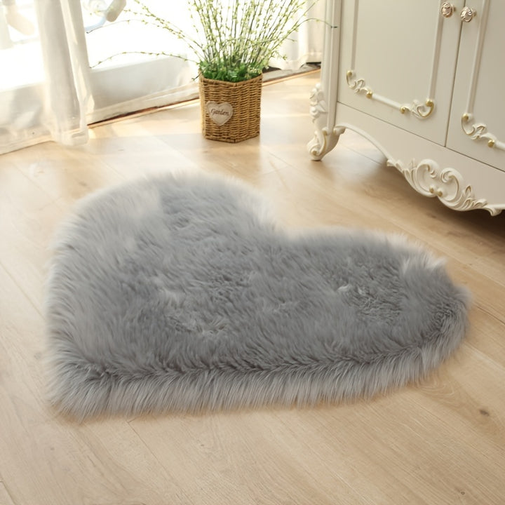 Heart Shaped Fluffy Shaggy Faux Fur Rug - 1pc Plush Carpet for Living Room Bedroom Sofa - 50*60cm/19.68*23.62in Area Mat